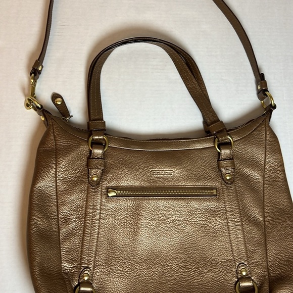 COACH F17566 METALLIC LEATHER ALEXANDRA PEBBLE LEATHER TOTE - Picture 4 of 17